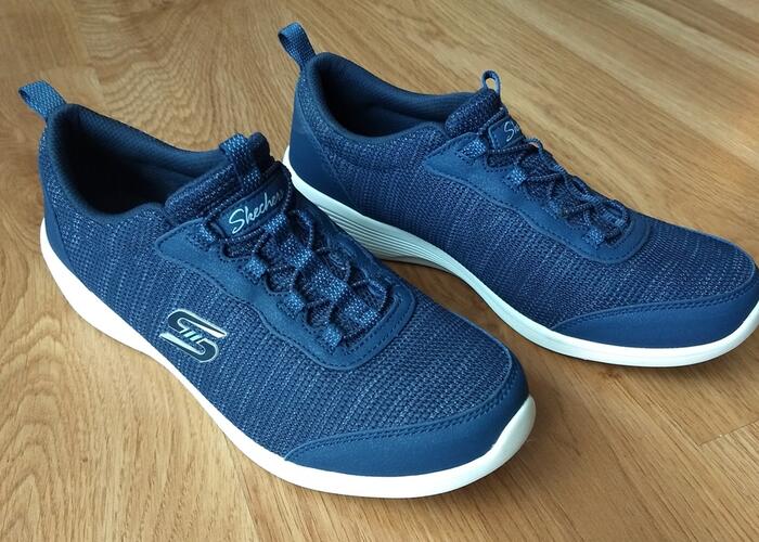 Grajewo ogłoszenia: Sprzedam: skechers memory foam. 
Rozm eur 39. Nieużywane.